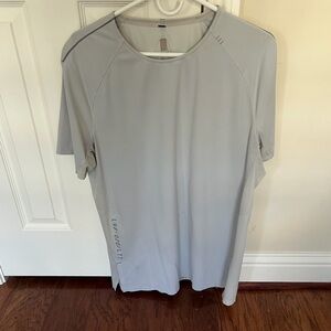 lululemon athletica Light Gray Short-Sleeve Performance Tee